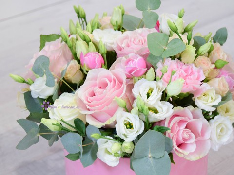 Roz Pastel - cutie cu flori